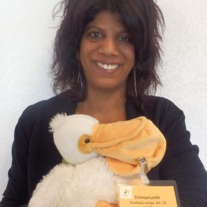 Emmanuelle, Auxiliaire-Remplaçante